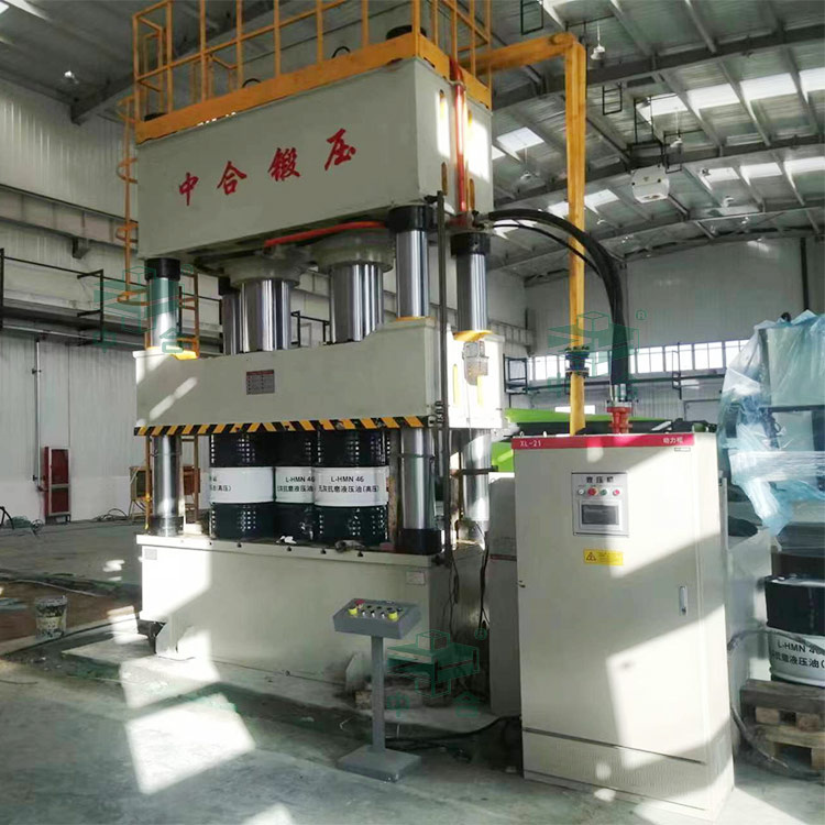 1000吨复合材料成型液压机.jpg 1000吨复合材料成型液压机.jpg