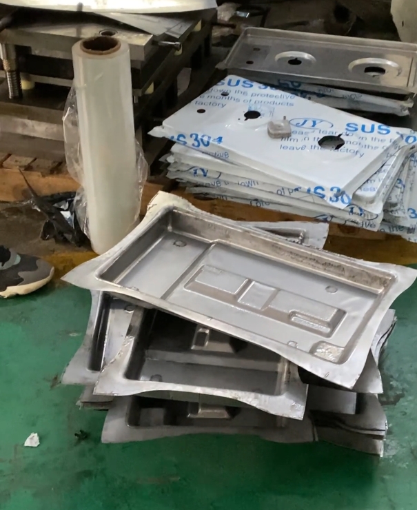 不锈钢灶台厨具拉伸件.png 不锈钢灶台厨具拉伸件.png
