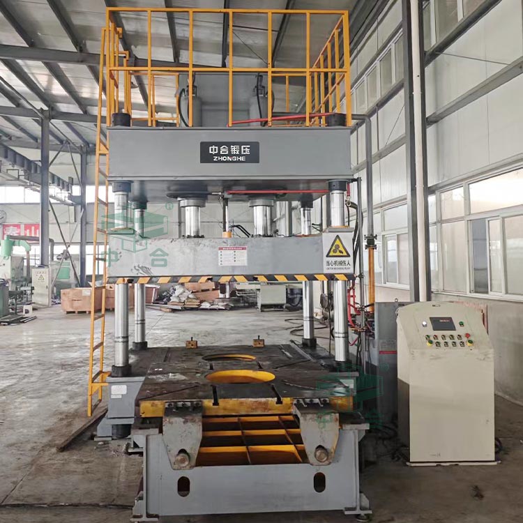 160吨轮胎模具试验机客户现场.jpg 160吨轮胎模具试验机客户现场.jpg