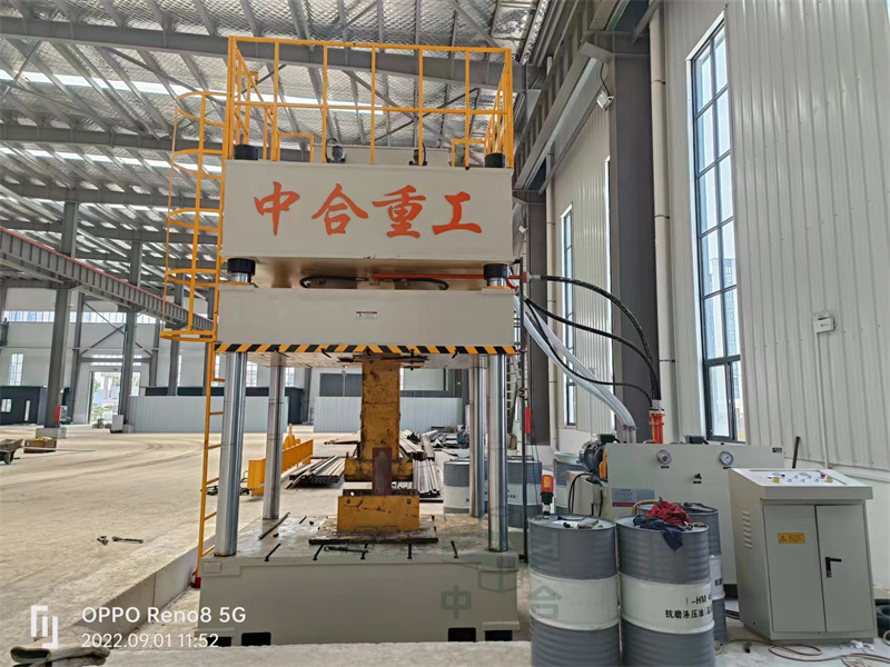 型材折弯液压机_500吨液压机(图1) 型材折弯液压机_500吨液压机(图1)