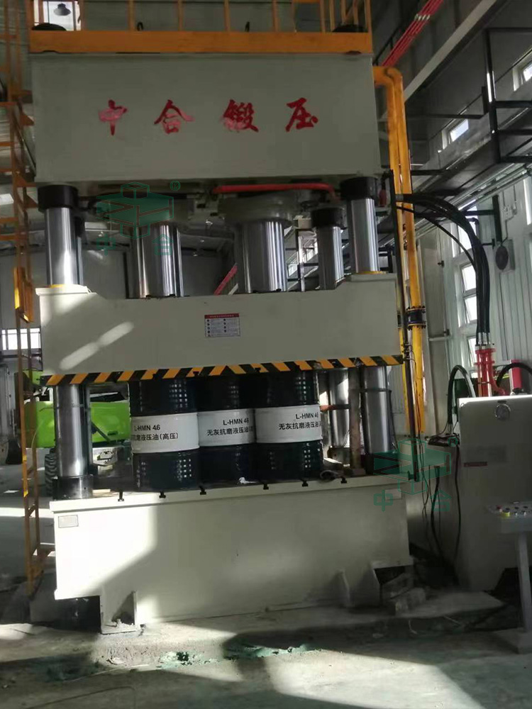 1000吨四柱液压机 1000吨四柱液压机